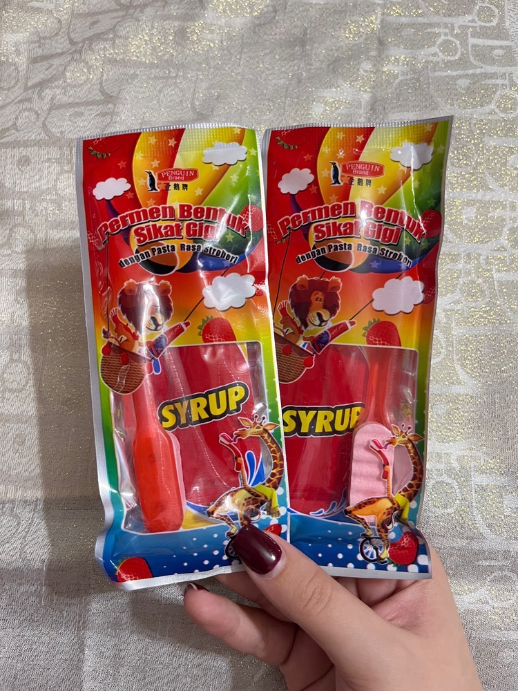 مسواک و خمیردندون خوراکی😋